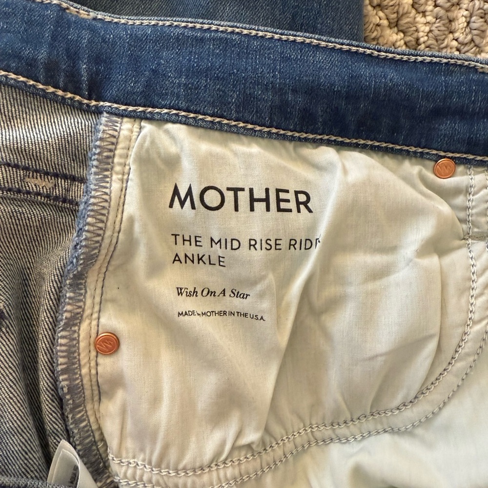 MOTHER Mid Rise Rider - Ankle - Picture 4 of 6